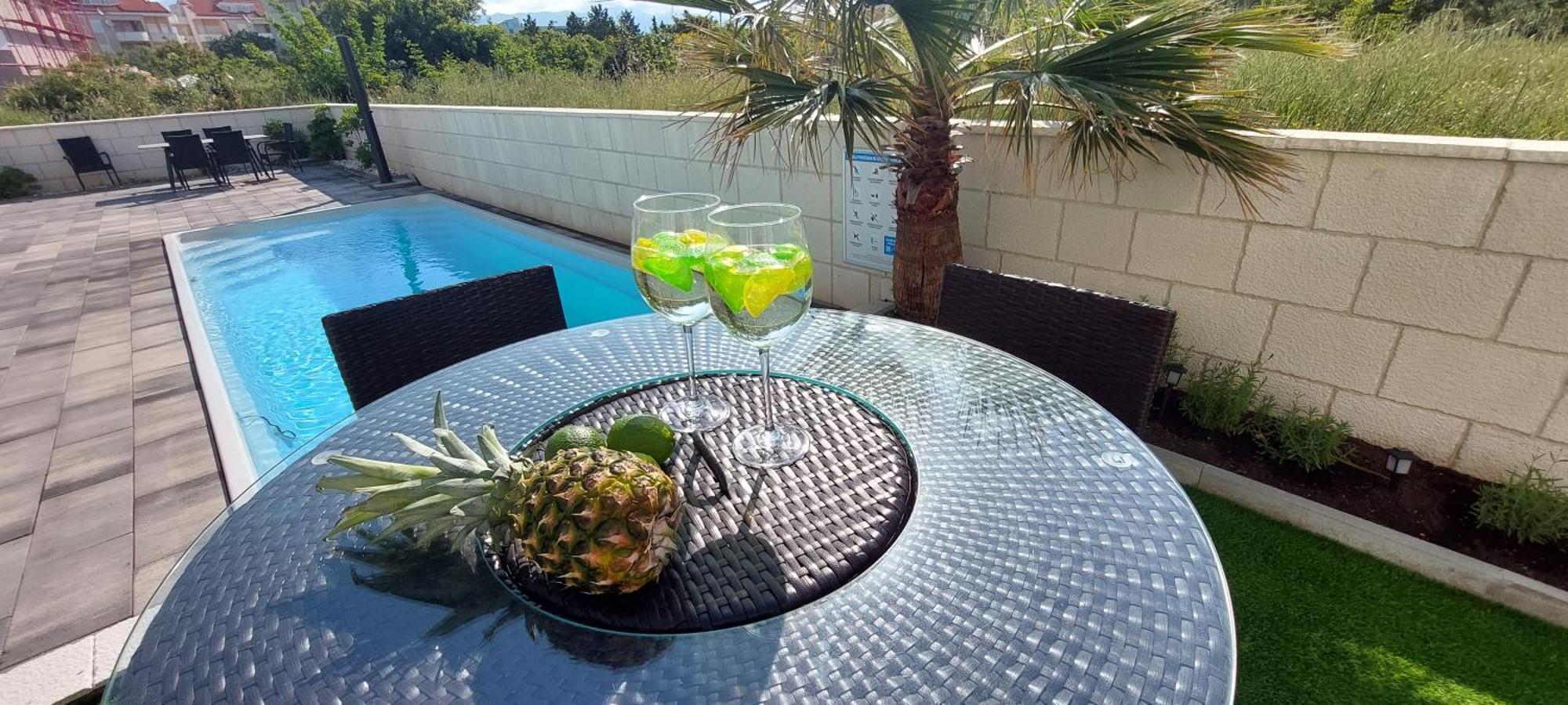 Apartmani Anastasia With Pool, 诺瓦利娅 外观 照片